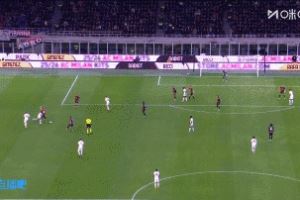 前意甲裁判:米兰被判点球让我有些困惑,德温特手臂正朝身体回收 前意甲裁判:米兰被判点球让我有些困惑,德温特手臂正朝身体回收