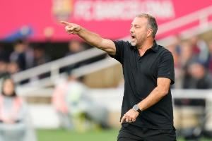 队报:弗里克在巴萨变得更情绪化了,前任主帅哈维执教时也是这样 队报:弗里克在巴萨变得更情绪化了,前任主帅哈维执教时也是这样