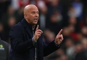 回声报:由于斯洛特上赛季功劳太大,利物浦高层不会考虑解雇他 回声报:由于斯洛特上赛季功劳太大,利物浦高层不会考虑解雇他