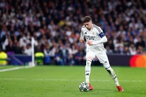 马卡:巴尔韦德在国家德比时带病上阵,在第72分钟体力不支被换下 马卡:巴尔韦德在国家德比时带病上阵,在第72分钟体力不支被换下