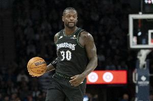 主场用了全新灯光布置!兰德尔:这让我想起在斯台普斯的岁月 主场用了全新灯光布置!兰德尔:这让我想起在斯台普斯的岁月