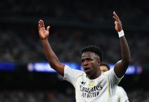 维尼修斯:无意冒犯巴萨球员或球迷,但我们必须捍卫我们的立场 维尼修斯:无意冒犯巴萨球员或球迷,但我们必须捍卫我们的立场