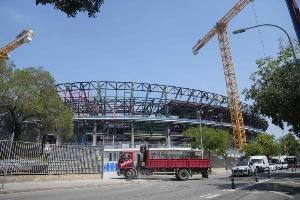 西媒:预热诺坎普11月底回归,巴萨准备举办23000人观看的训练课 西媒:预热诺坎普11月底回归,巴萨准备举办23000人观看的训练课