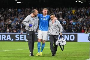 天空体育:德布劳内在安特卫普接受手术,预计伤缺3-5个月 天空体育:德布劳内在安特卫普接受手术,预计伤缺3-5个月