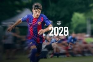 世体:小将埃斯帕特成为巴萨一线队训练常客,展现出色边后卫能力 世体:小将埃斯帕特成为巴萨一线队训练常客,展现出色边后卫能力