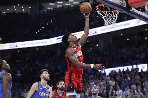 阿门:我们正找到节奏渐入佳境 这场胜利就是我们状态的绝佳证明 阿门:我们正找到节奏渐入佳境 这场胜利就是我们状态的绝佳证明