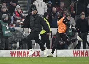 孔帕尼有能!1965年来,拜仁队史第二次至少实现各项赛事15连胜 孔帕尼有能!1965年来,拜仁队史第二次至少实现各项赛事15连胜